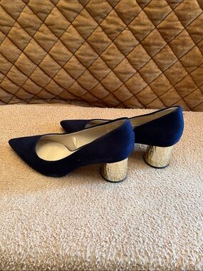 Zara Navy Velvet Pointed Pumps with Gold Metallic Block Heel